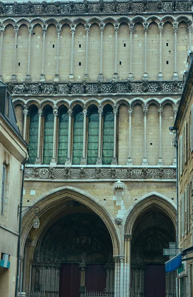 Fragment Gothic buildings — Stock Photo, Image