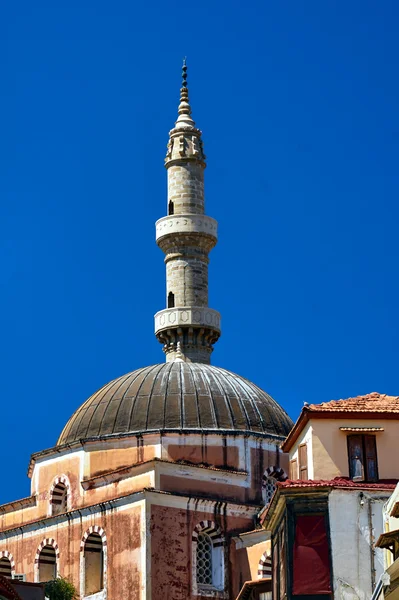 Mosquée turque avec minaret — Photo