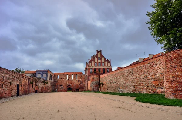 Středověké opevnění ve městě Toruň — Stock fotografie