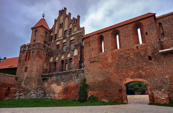 Middeleeuwse vestingwerken in de stad Torun — Stockfoto