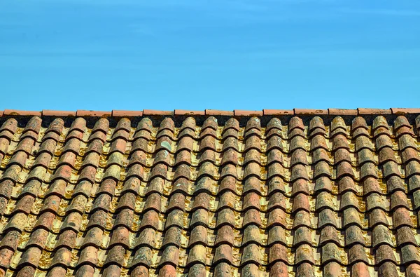 Roof with ceramic tile type of monk and nun — Stock Photo, Image