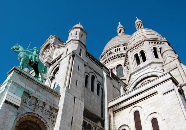 Uitzicht op de basiliek van het heilig hart — Stockfoto