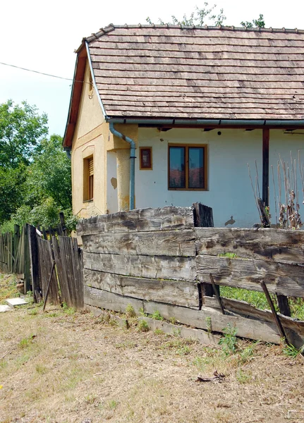 아름 다운 시골 집 — 스톡 사진