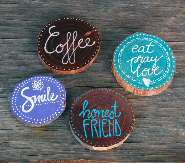 Emblemas com palavras sorriso, café, amigo honesto — Fotografia de Stock