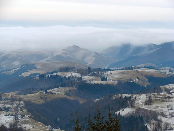 Montañas de invierno —  Fotos de Stock