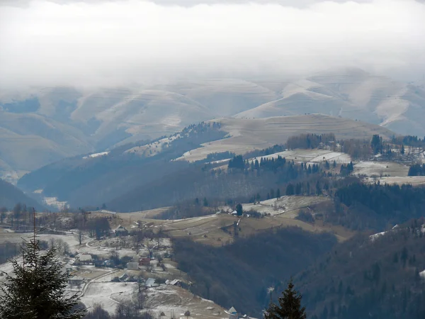 Montagne invernali — Foto Stock