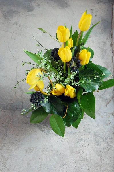 Bouquet de tulipes jaunes — Photo