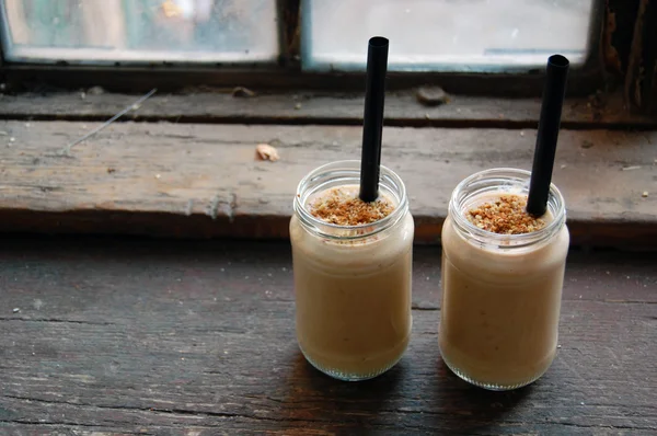 Taze yapılmış Muz Smoothie