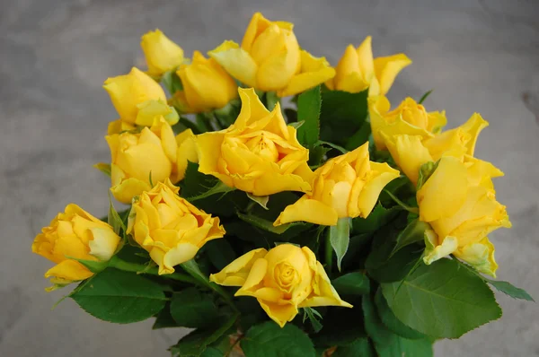 黄色玫瑰花束 — 图库照片