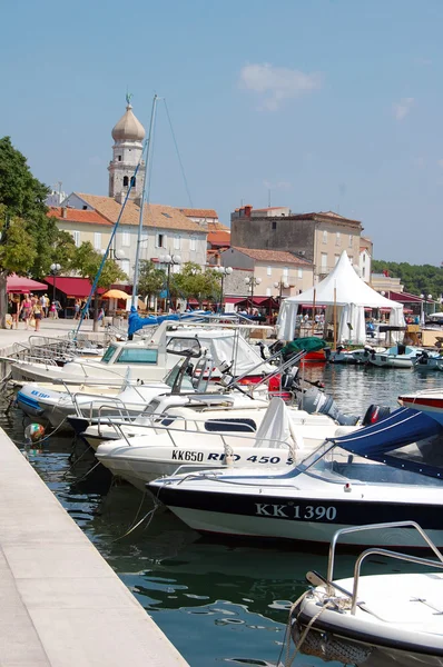 Хорватия со старыми зданиями — стоковое фото
