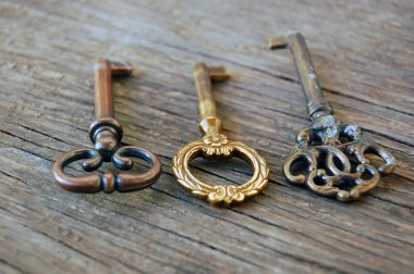 eski antika anahtarlar