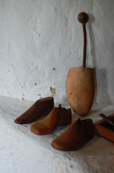 Staré dřevěné náčiní pro výrobu obuvi — Stock fotografie