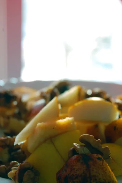 Dieta, ensalada de frutas saludables en un tazón — Foto de Stock