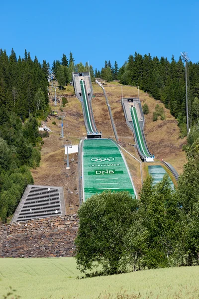 LILLEHAMMER, NORVEGIA - 21 LUGLIO 2013: Ga olimpica invernale abbandonata — Foto Stock