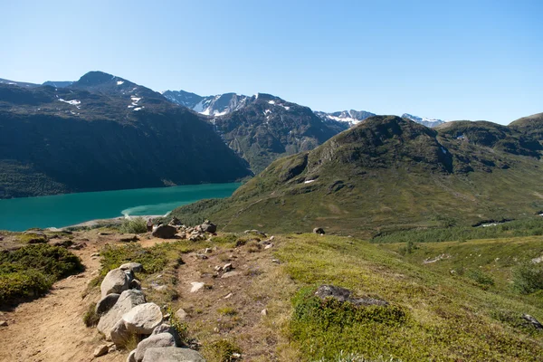 Besseggen grat im jotunheimen nationalpark, norwegen — Stockfoto