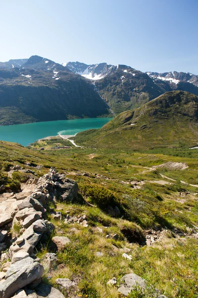Besseggen ridge in jotunheimen nationaal park, Noorwegen — Stockfoto