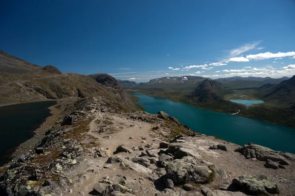 Besseggen grat im jotunheimen nationalpark, norwegen — Stockfoto