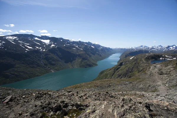 Besseggen Ridge en el Parque Nacional Jotunheimen, Noruega — Foto de Stock