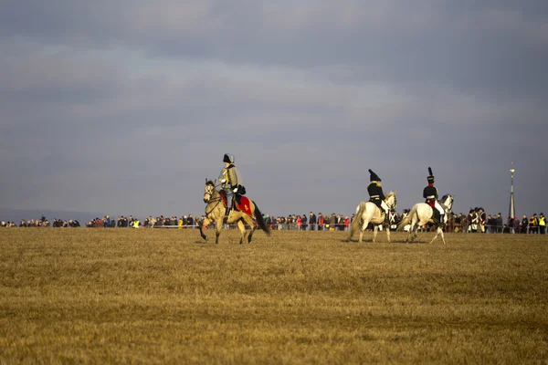 Aficionados de la historia en trajes militares Austerlitz — Foto de Stock