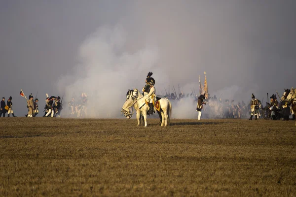 Aficionados de la historia en trajes militares Austerlitz —  Fotos de Stock