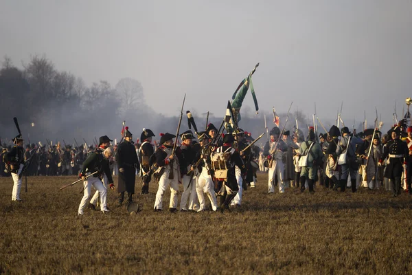 Aficionados de la historia en trajes militares Austerlitz —  Fotos de Stock