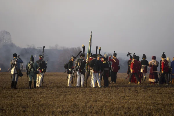 Historiefans i militærkostymer Austerlitz – stockfoto