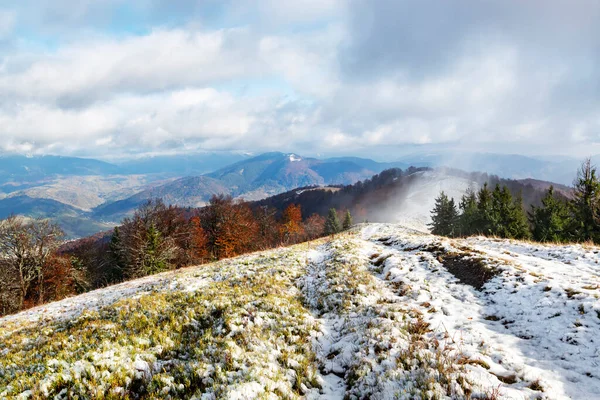 Beautiful Autumn Winter Meeting Landscape First November Snow Mountains Red — Zdjęcie stockowe