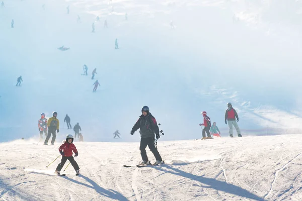 Bukovel Ski Resort Ukraine December 2016 Child Skiing Crowded Training — Stock Photo, Image