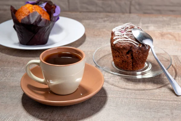 Coffee Cup Cupcakes Wooden Table Breakfast — Stock Photo, Image