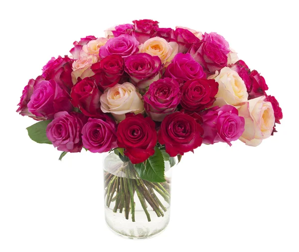 Muitas rosas em um vaso — Fotografia de Stock
