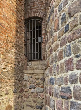 Daha önce bir kapı bir kale içinde kılavuz  