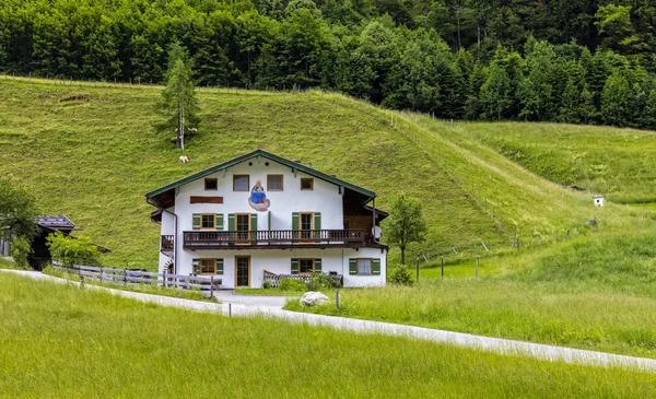 Hus och hem i Berchtesgaden land — Stockfoto