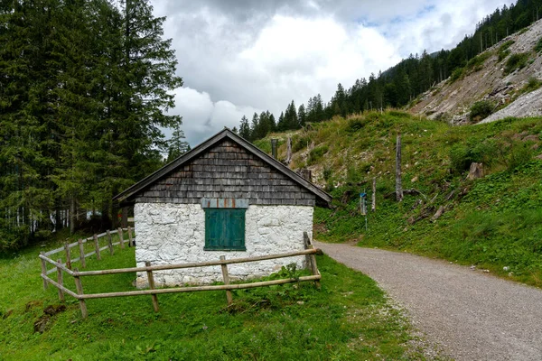 Domek Górski Vilsalpsee Tyrolu — Zdjęcie stockowe