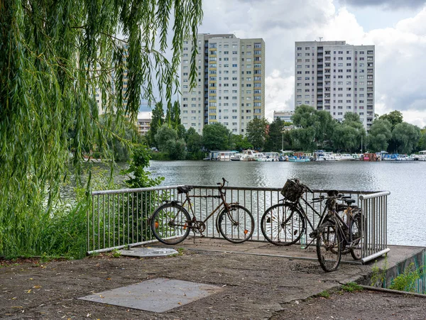 Berlin Deki Paslı Bisikletler Potsdam Çevresi — Stok fotoğraf