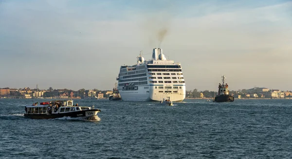 Impressionen Und Touristen Der Lagunenstadt Venedig Italien — Stockfoto