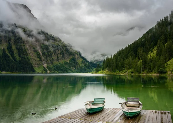 Die Landschaft Vilsalpsee Tirol Bei Regenwetter Und Nebel Mit Wolken — Stockfoto