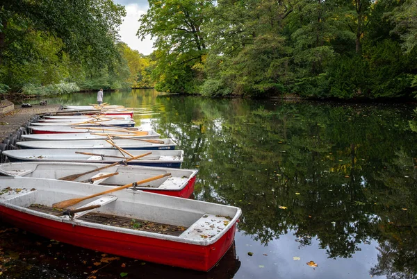 Botes Remos Nuevo Lago Parque Berlin Tiergarten — Foto de Stock