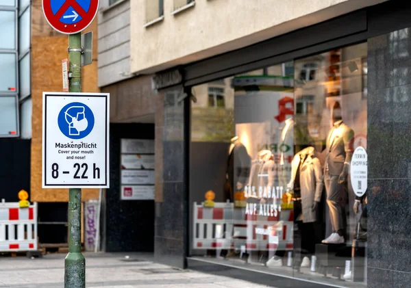 Информационные Знаки Защиты Пандемии Короны Площади Гётеплац Франкфурте — стоковое фото