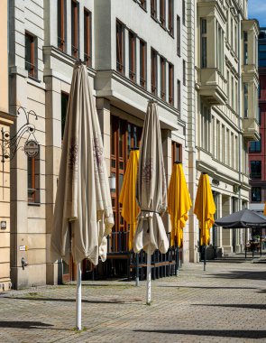 Berlin 'deki Hackescher Markt' ta tecrit