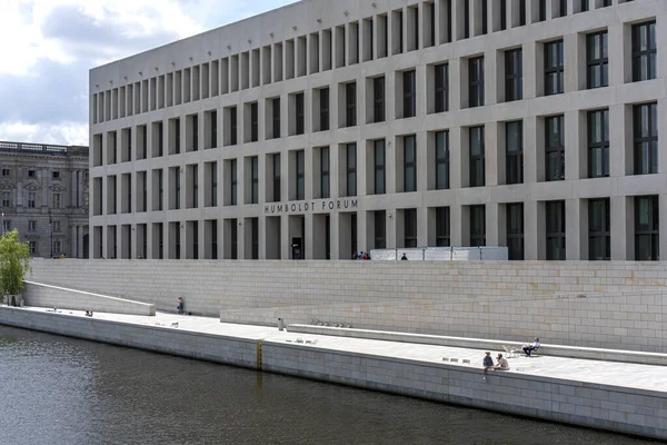 Recém Construído Fórum Humboldt Com Palácio Cidade Passeio Spree Berlim — Fotografia de Stock