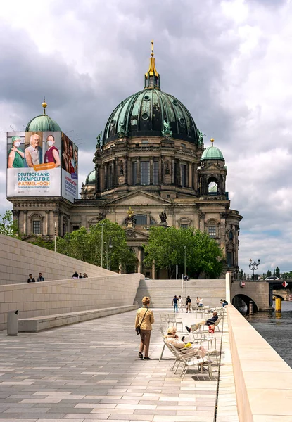 Nově Vybudované Humboldtovo Fórum Městským Palácem Promenádou Sprévě Berlíně Mitte — Stock fotografie