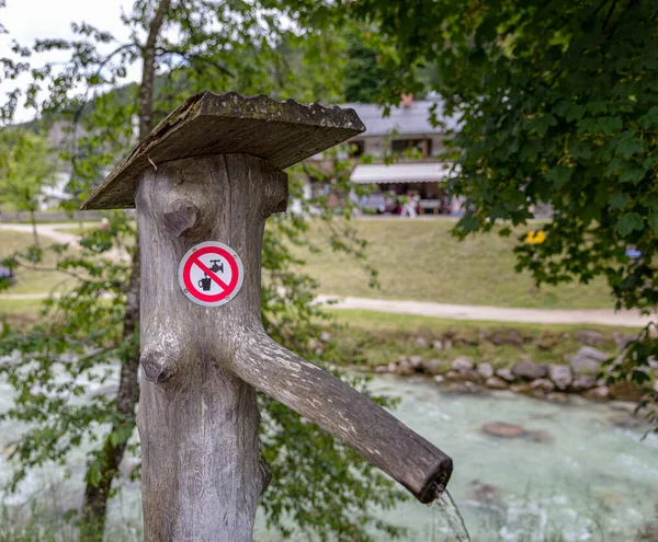 Dřevěné Čerpadlo Poznámkou Bez Pitné Vody — Stock fotografie