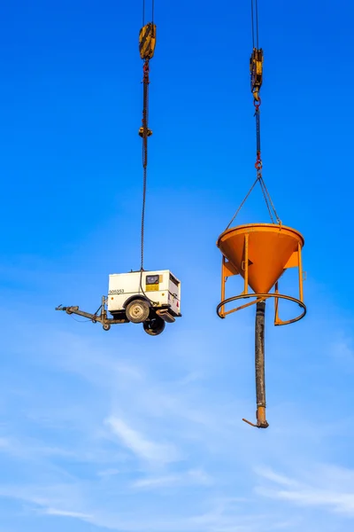 空気中につながれ建設 — ストック写真