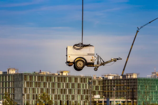 空気中につながれ建設 — ストック写真