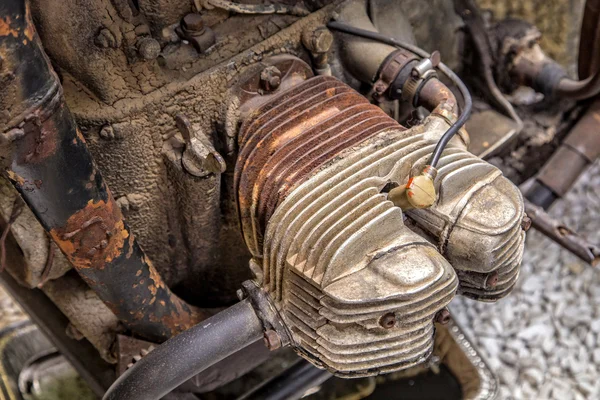 Rusty engine block — Stock Photo, Image
