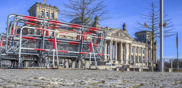 Barriers to the German Reichstag — Stock Photo, Image