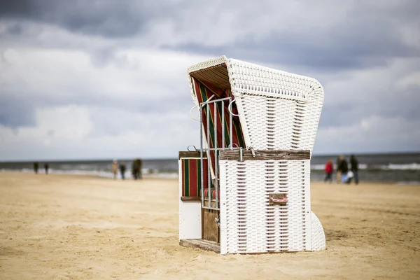 A white beach chair on the beach of Usedom in Germany — Stock Photo, Image