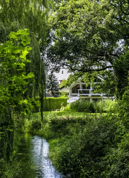 Waterkant leven in Berlijn — Stockfoto