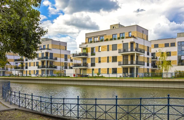 Leven in Berlijn Tegel — Stockfoto