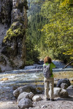 Bavyera bir uzun yürüyüşe çıkan kimse
